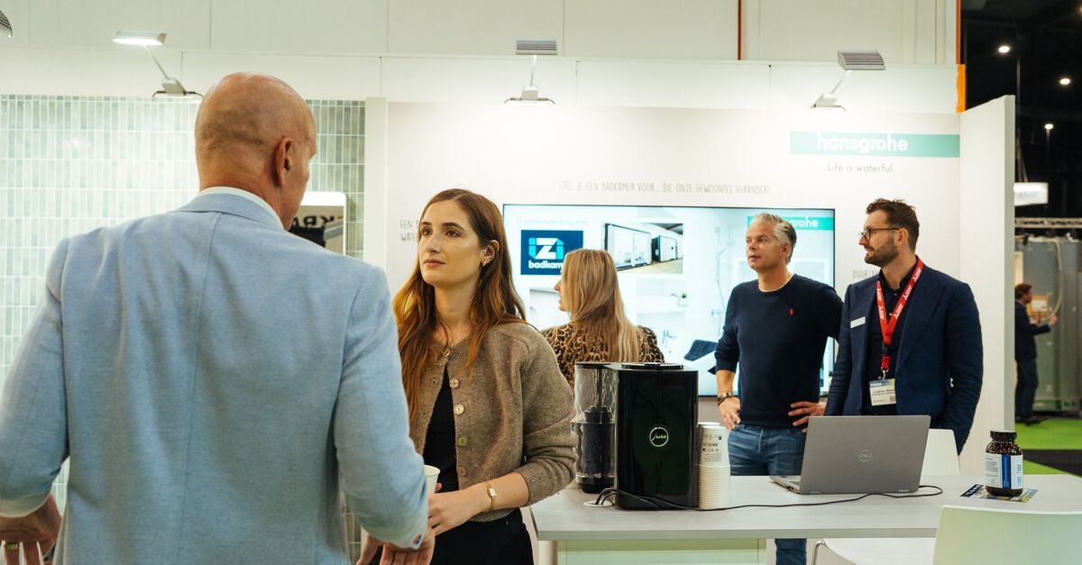 Sfeerbeeld van de beursvloer van PREFAB
