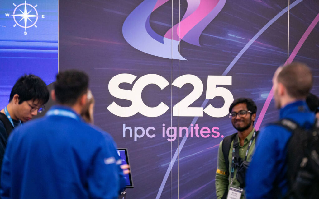 SC25 registration and attendee arrival.